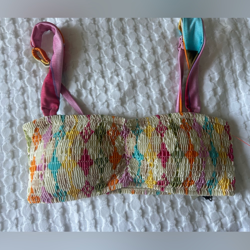Never Fully Dressed Swim Top size 6